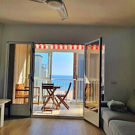 First Line Apartment With 3 Bedrooms And Seaviews เบนิดอร์ม ภายนอก รูปภาพ