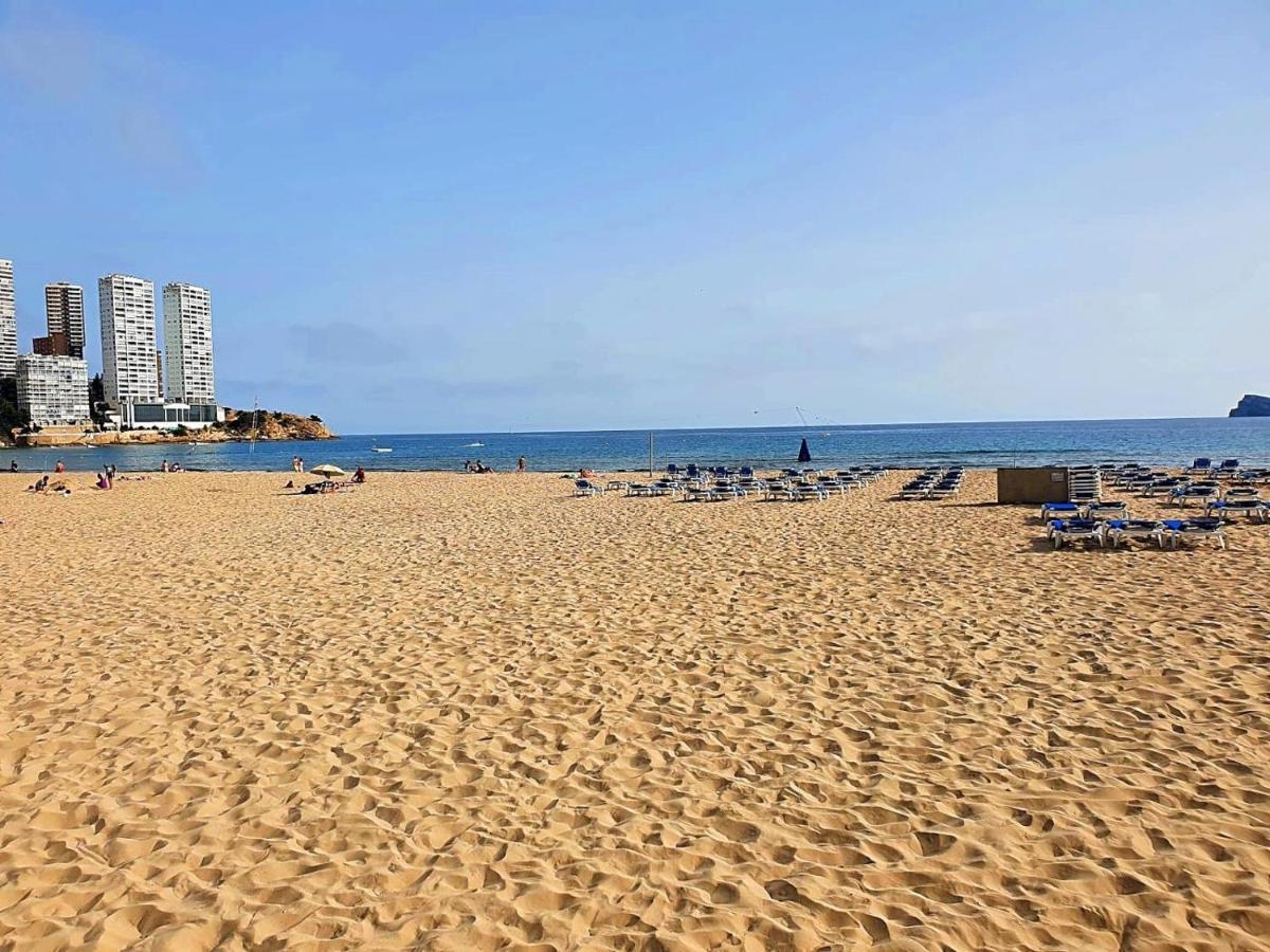 First Line Apartment With 3 Bedrooms And Seaviews เบนิดอร์ม ภายนอก รูปภาพ