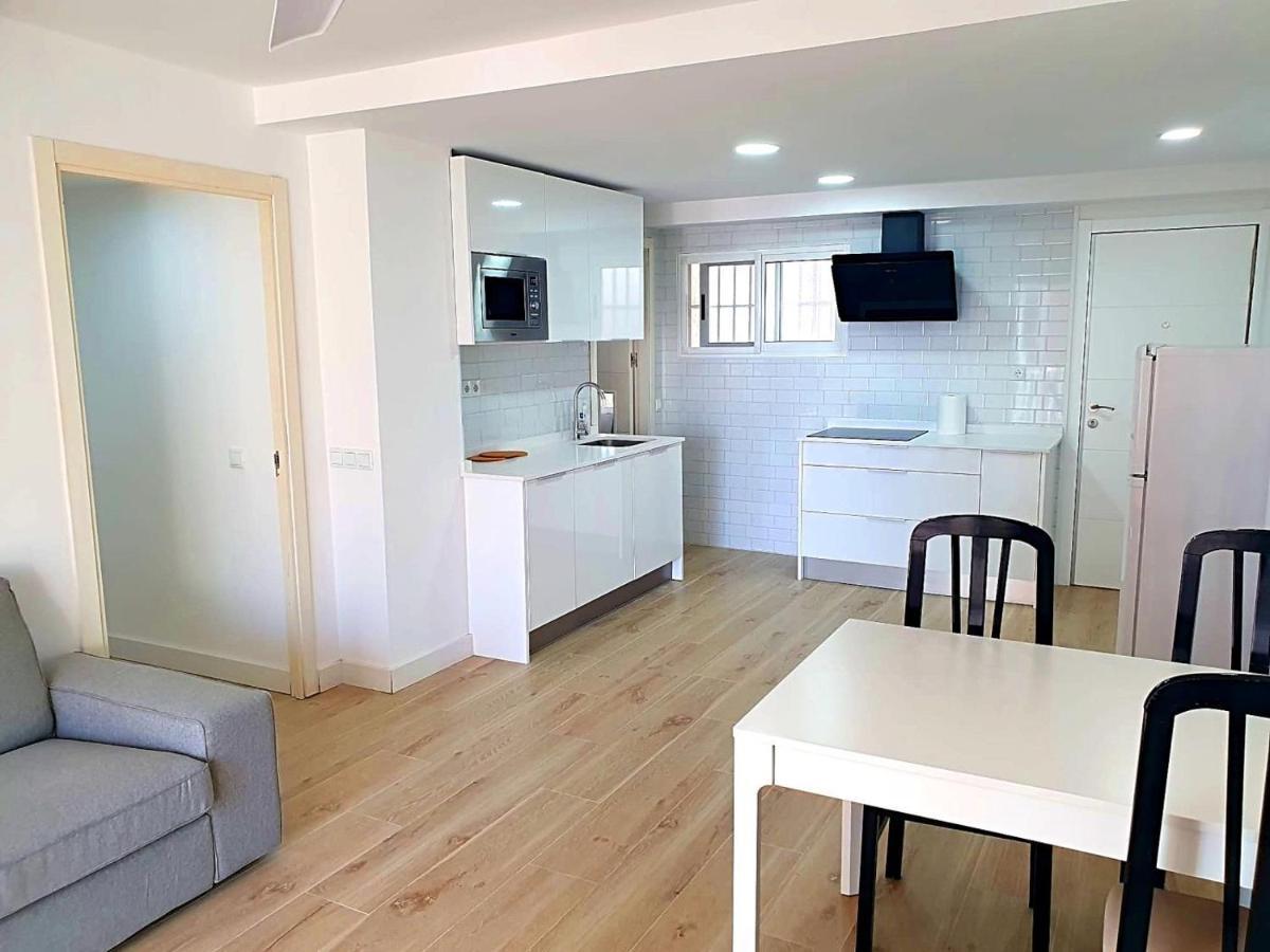 First Line Apartment With 3 Bedrooms And Seaviews เบนิดอร์ม ภายนอก รูปภาพ